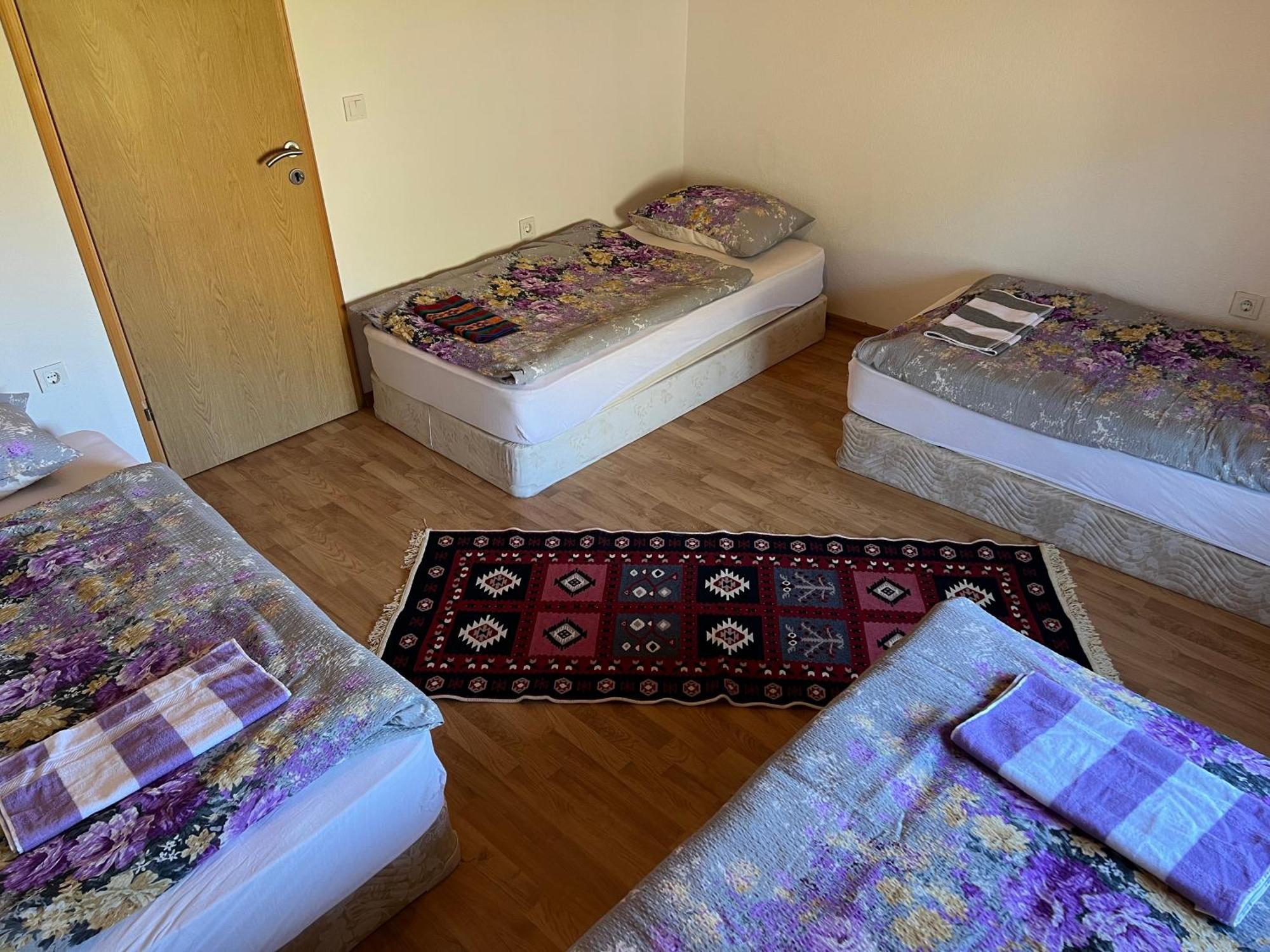 Bed and Breakfast Kod Kapetana Tea à Gornji Lukomir Extérieur photo