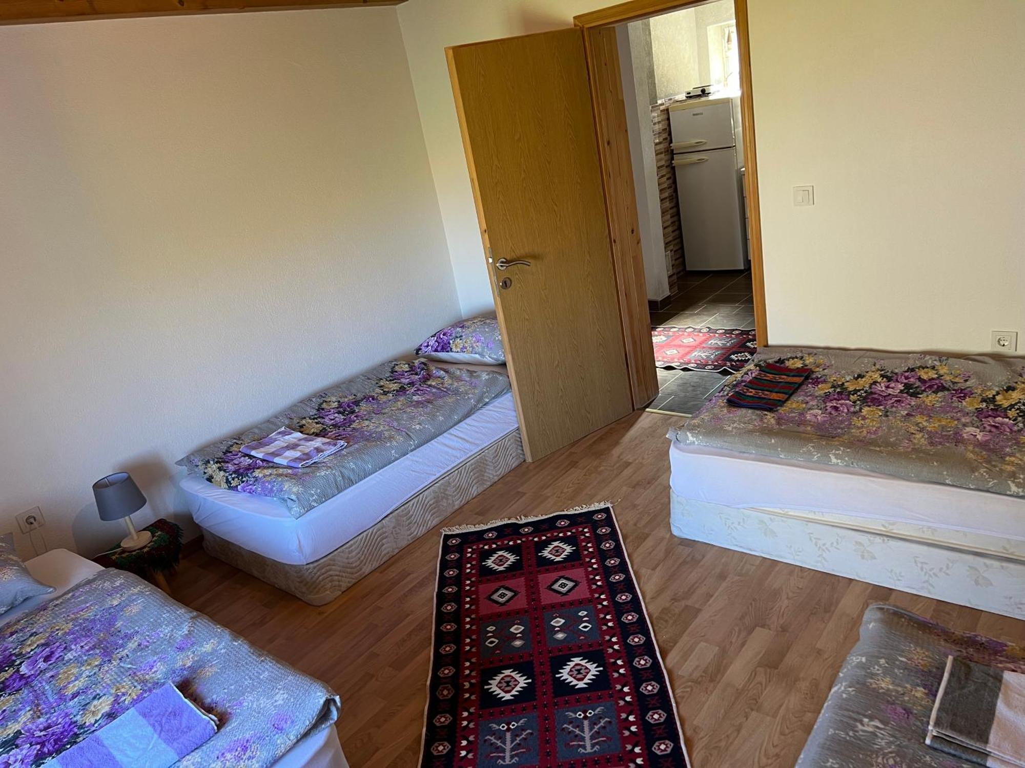 Bed and Breakfast Kod Kapetana Tea à Gornji Lukomir Extérieur photo