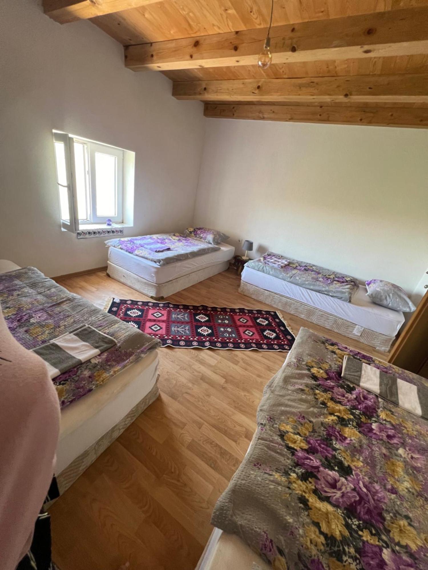 Bed and Breakfast Kod Kapetana Tea à Gornji Lukomir Extérieur photo